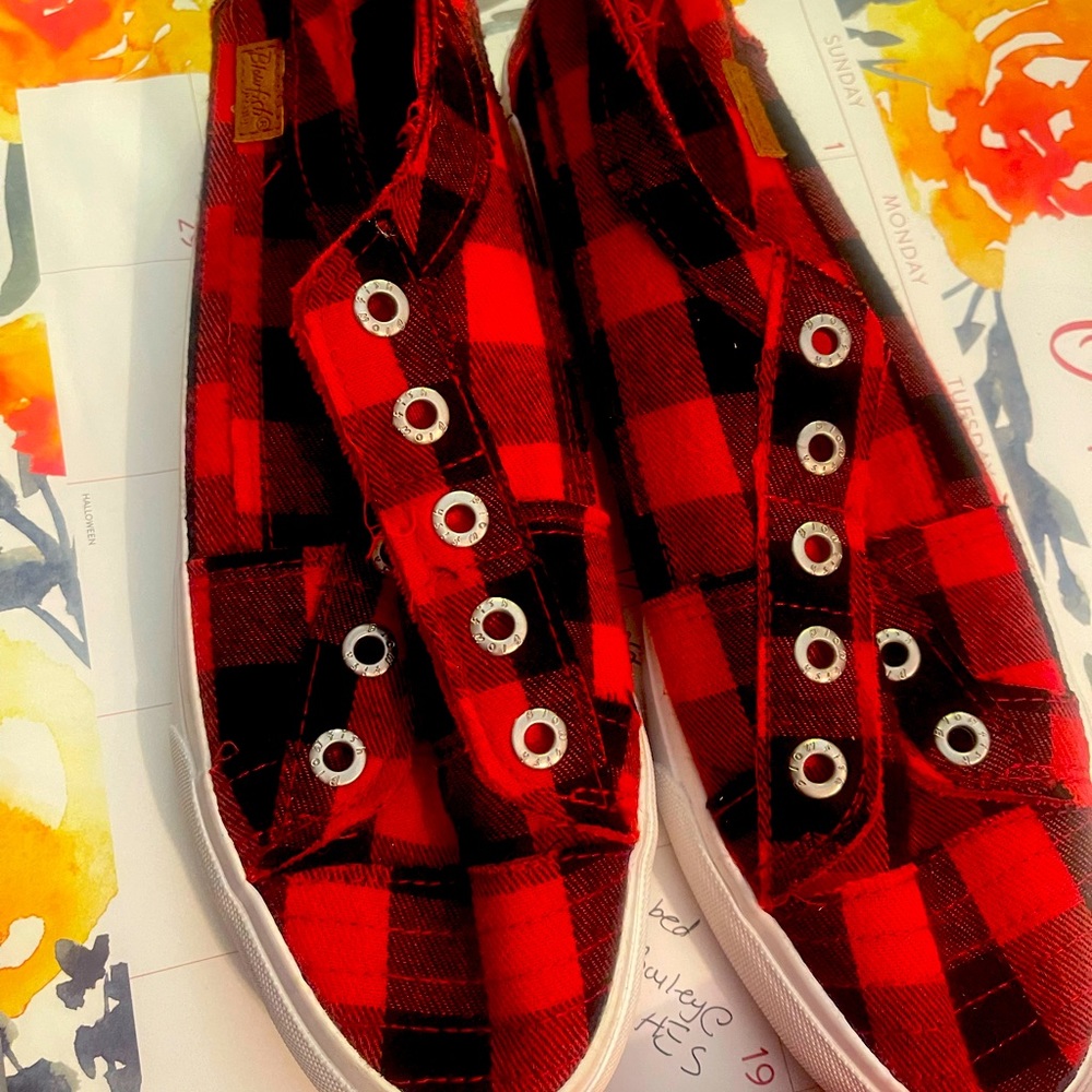Buffalo Plaid Women’s Play Fashion Sneaker